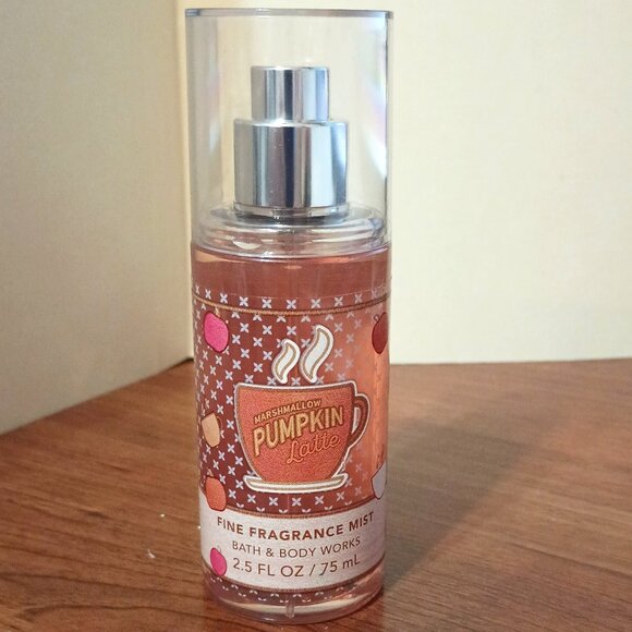 NWT~ Marshmallow Pumpkin Latte & Sweet Pea Body Mist purse size ~ 2.5 Fl Oz. - Picture 2 of 9
